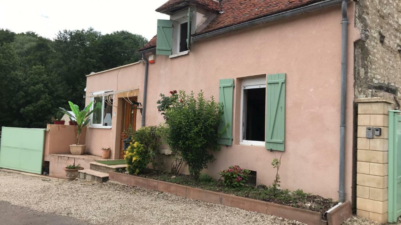 Maison D Helene Villy  Exterior photo