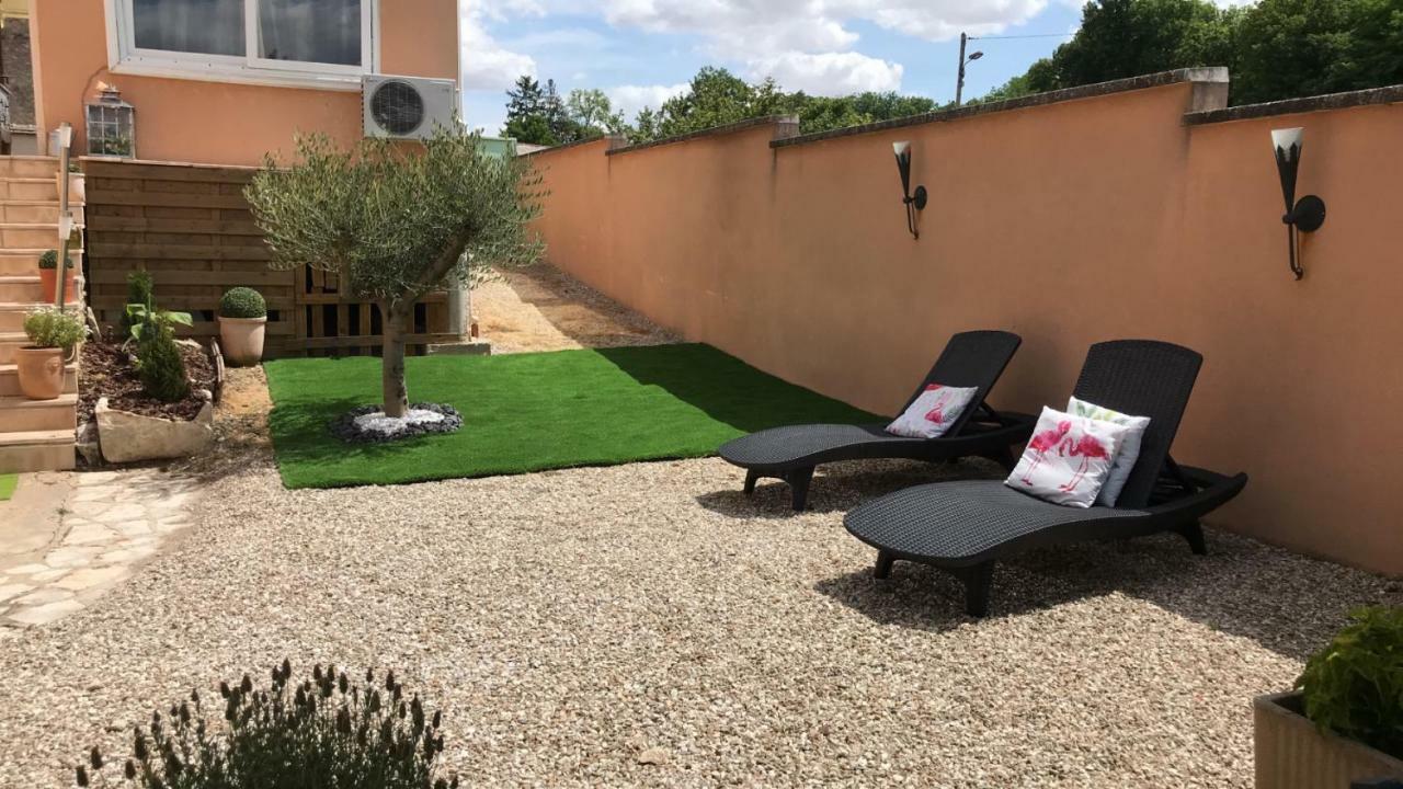 Maison D Helene Villy  Exterior photo