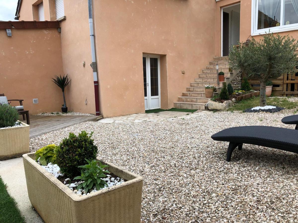 Maison D Helene Villy  Exterior photo
